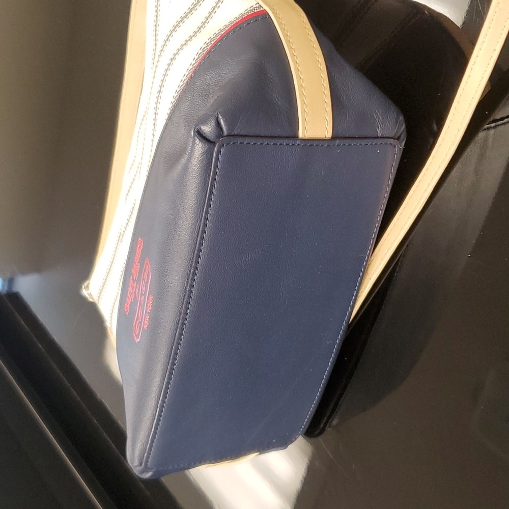 Coach Saint James Crossbody - Picture 8 of 16